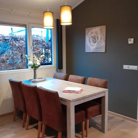 Ferienchalet An Der Grenze Zwischen Brabant Und Zeeland By Interhome Feriehus